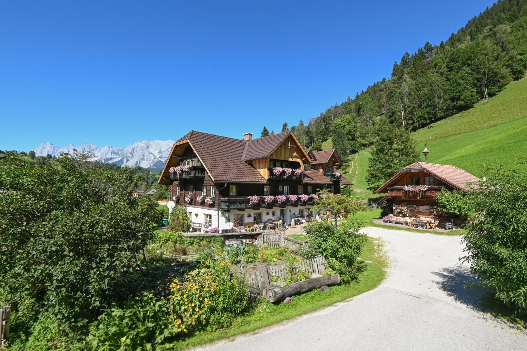 Auerhof Farm stay *